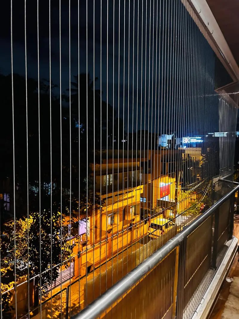 Invisible Rope Safety Net – Transparent